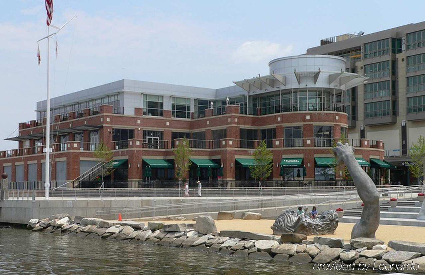 Hampton Inn & Suites National Harbor/Alexandria Area Exterior photo